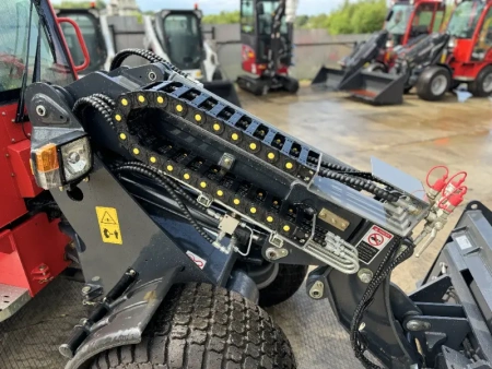 Мини погрузчик QUADTRAC WL40T EVO