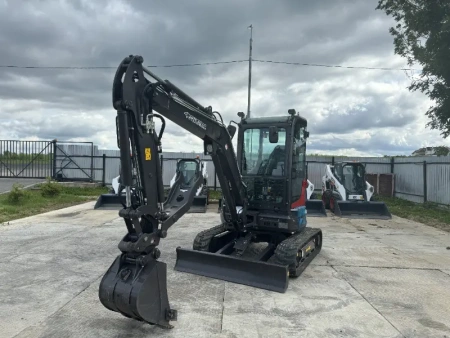 Мини экскаватор QUADTRAC EX40 PRO