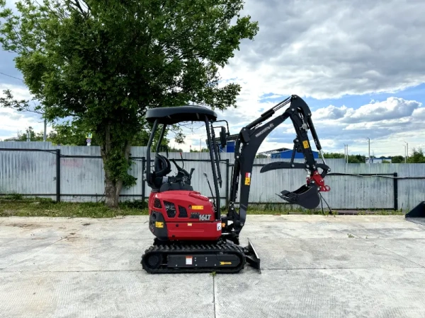 Мини экскаватор QUADTRAC E16