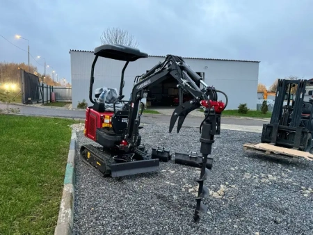 Мини экскаватор QUADTRAC E13PRO