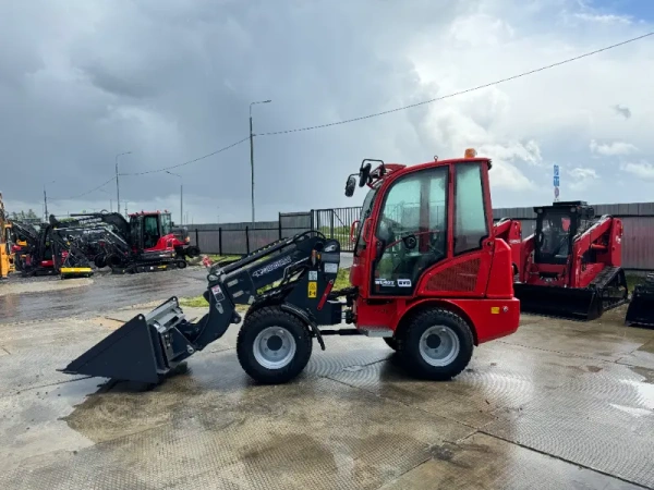Мини погрузчик QUADTRAC WL40T EVO
